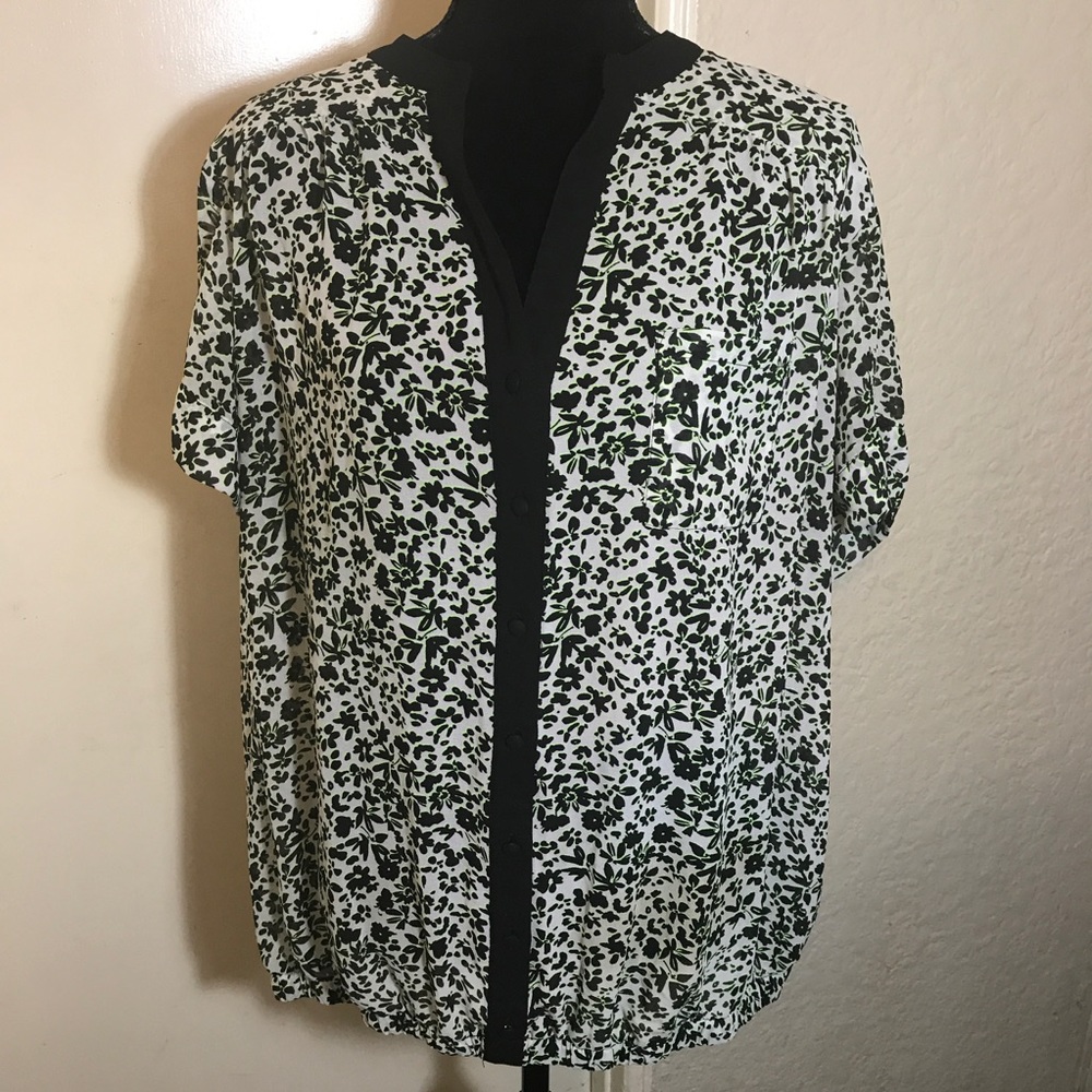 Torrid Button Down Blouse Size 3 Multicolored
